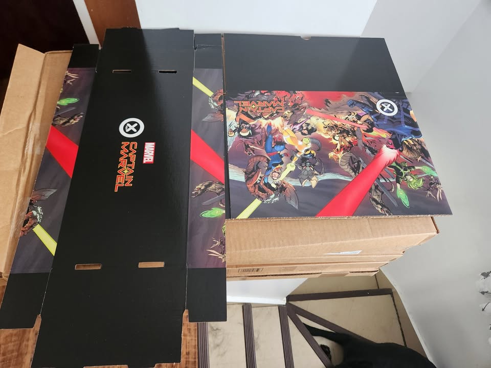 Captain Marvel Short comic box