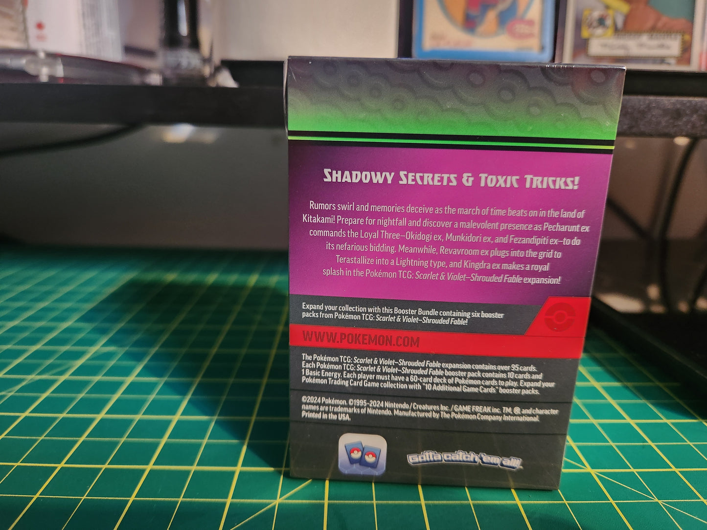 Shrouded Fable Booster bundle rectangle box