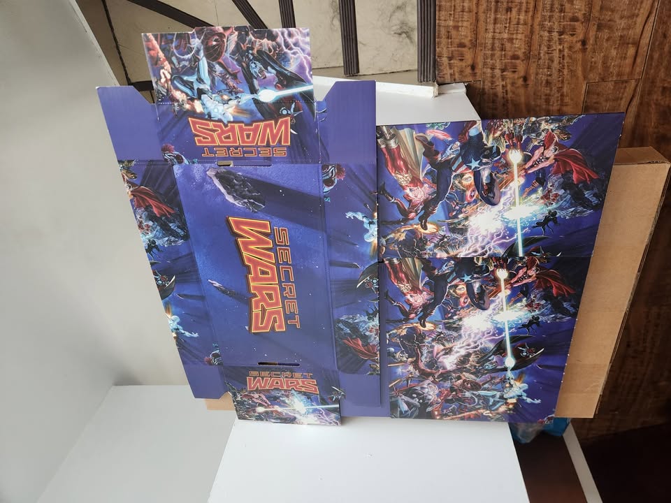 Secret Wars Short Comic Box
